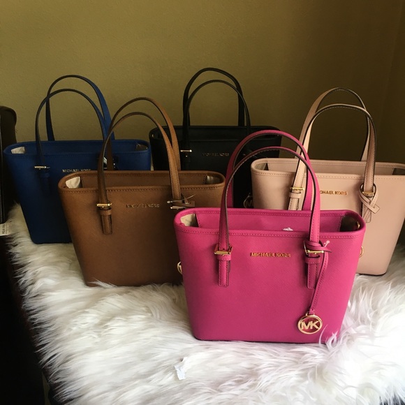 Last one❗️Michael Kors carryall tote/Crossbody - Picture 6 of 8